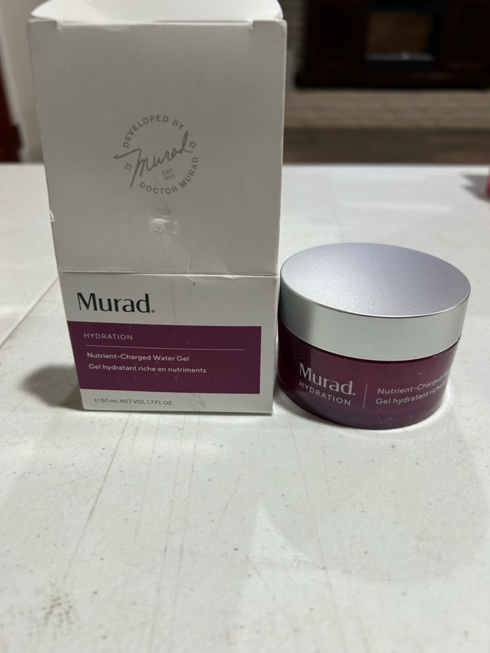 Murad Hydration Nutrient-Charged Water Gel — Purple and Silver